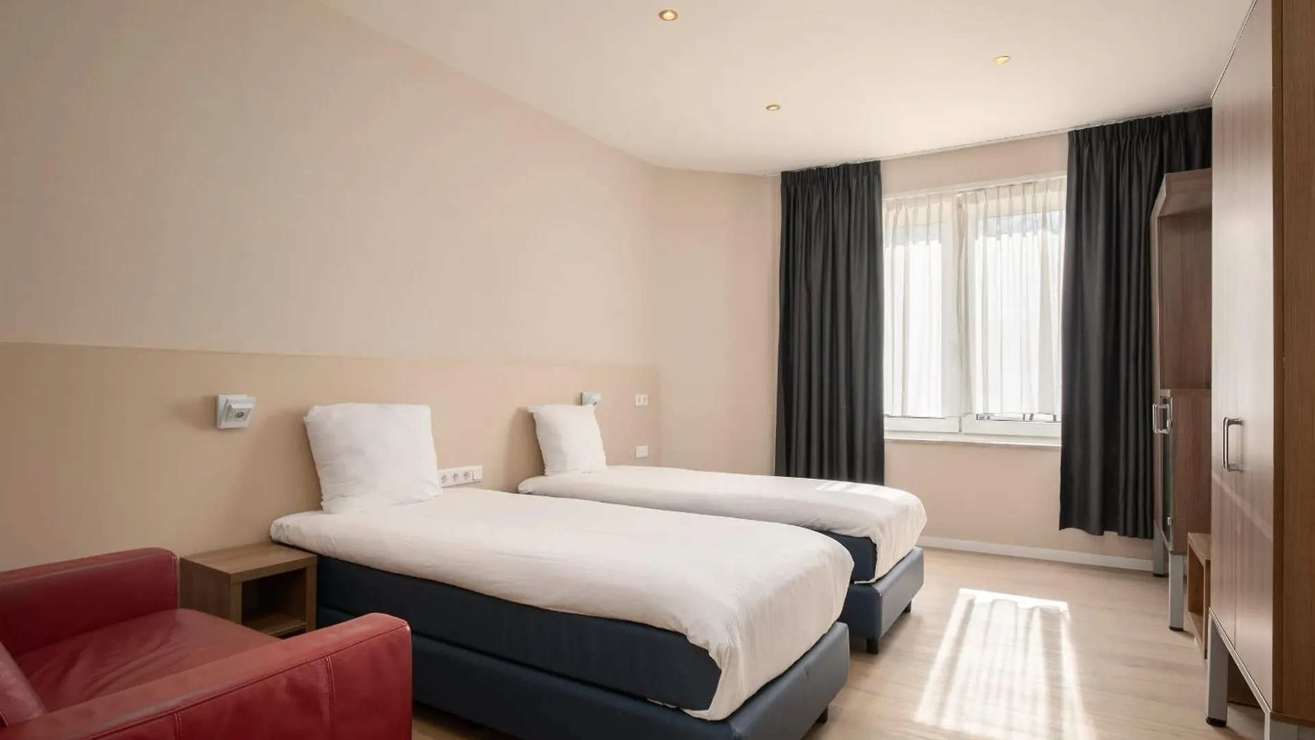 Hotel Victorie Amsterdam 3*,