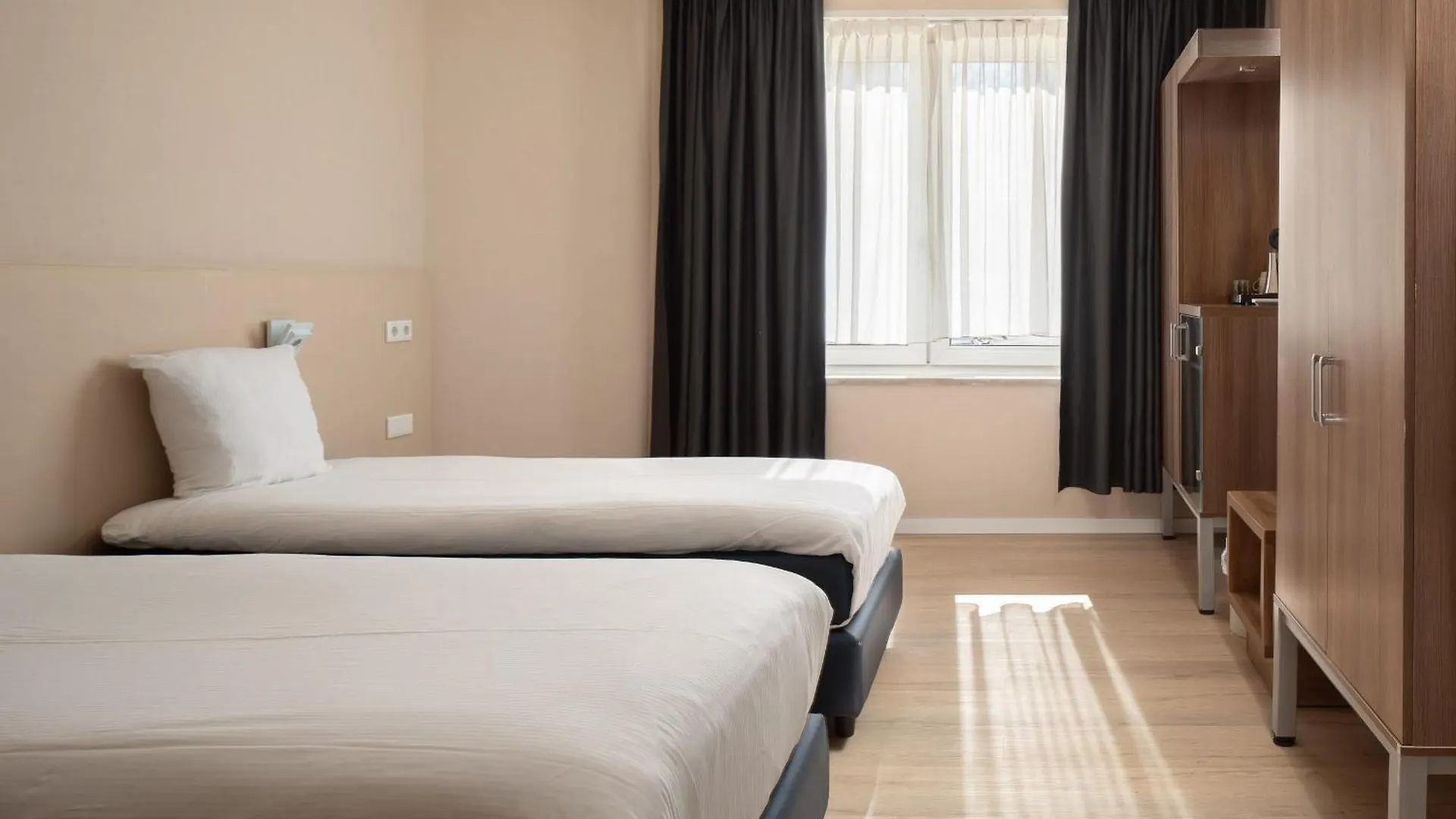 Hotel Victorie Άμστερνταμ